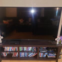Vizio Smart TV 70"