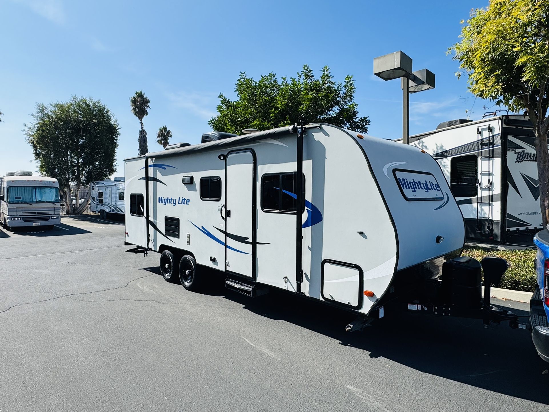 2016 Pacific Coachworks Mighty Lite 20BBS