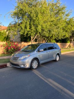 2013 sienna limited