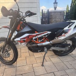 2016 Ktm 690 enduro R Just 12k Miles!