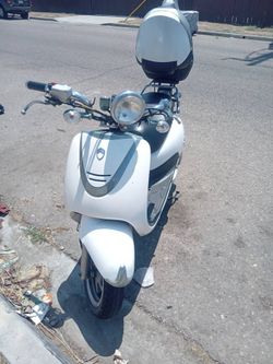 2018 Cali Lance Cabo 125 runs well, only needs breaks, GREAT BORDER CROSSER! $950 obo!!!