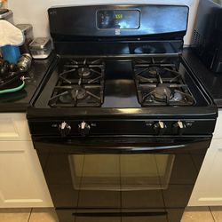 Kenmore Refrigerator And Stove Combo 