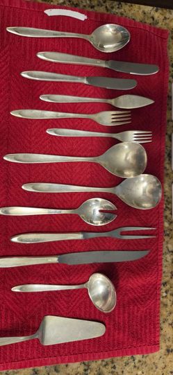 Bendorf silverware set for 8 with serving pisces