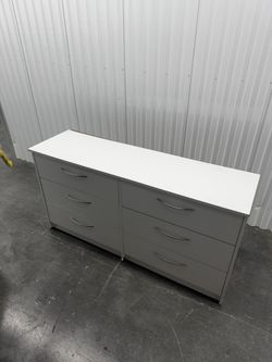 Smaller White Six Drawer Dresser 