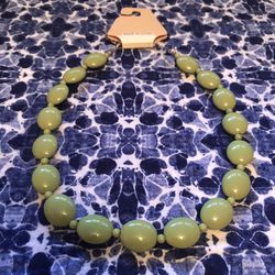 Green Oval Bead Necklace