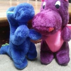 Free Baby Dinosaurs 🦕 Stuffed Toy W /purchase