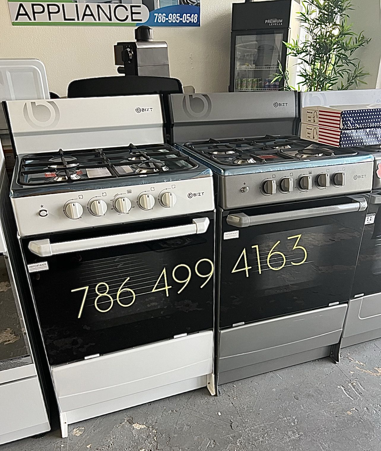 Estufas / Cocinas De Gas Propano Con Horno 24” Pulgadas De Ancho / 4 Hornillas / Nuevas