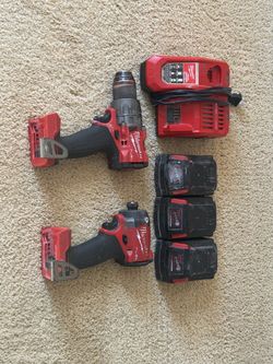 Milwaukee M18 FUEL Impact Gun w/ 2 Batteries