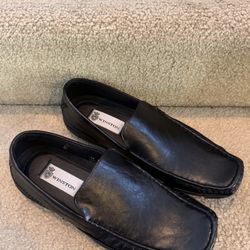 Men’s Black Leather Loafers – Size 8 – Comfortable Slip-On