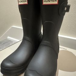 HUNTER Women’s Original Rain Boots (US 6 / Euro 37) - NEW!