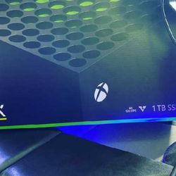 Xbox Series X Great Gift For Christmas ! Brand New Unopened ,Sealed Please Only Serious Buyers 😊