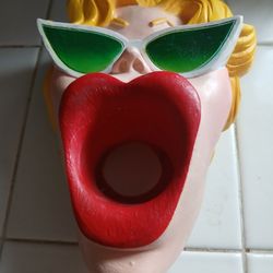 SHOWER HEAD BATHROOM ACCESSORY