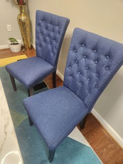 1 blue chair