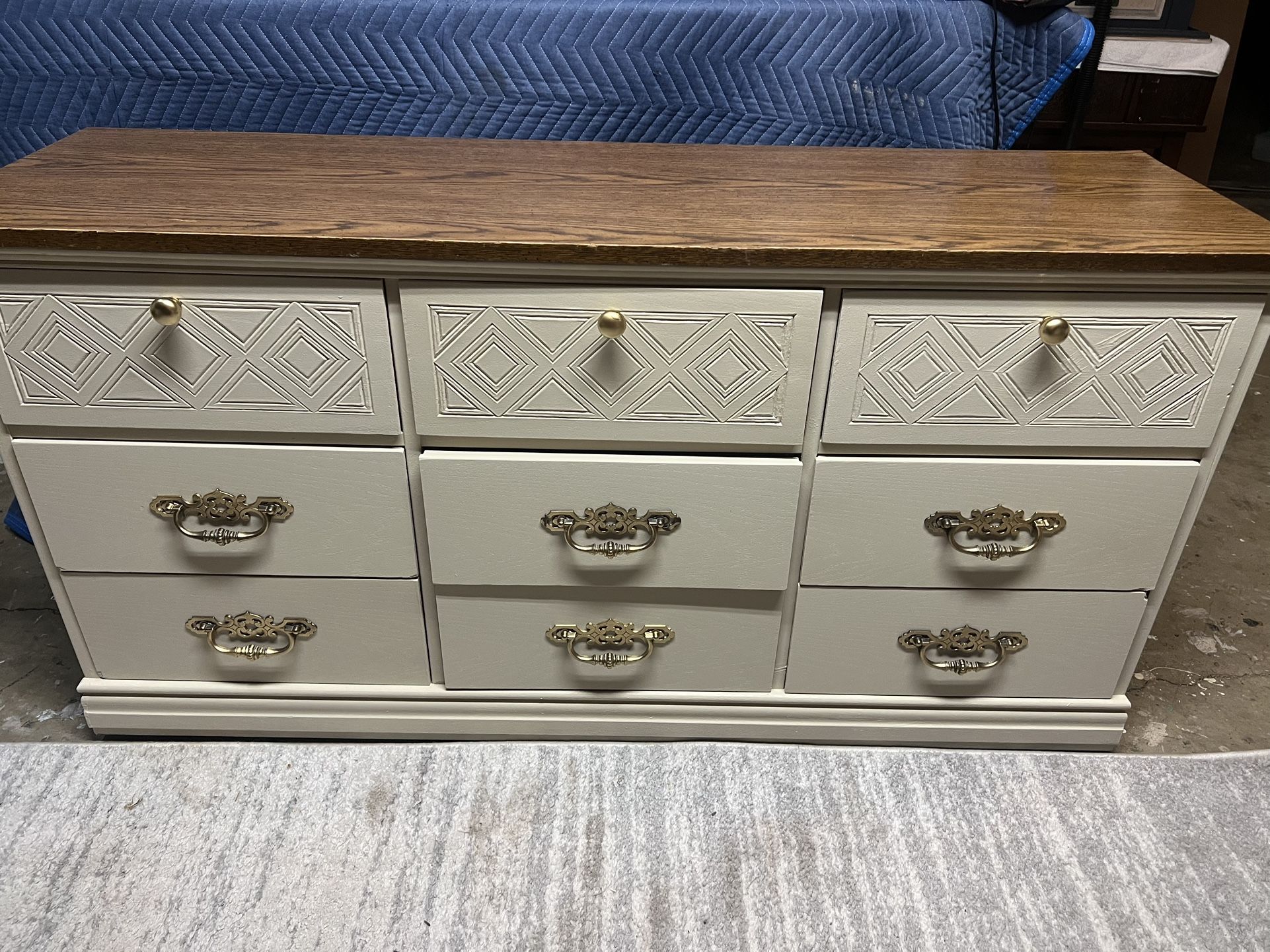 Solid Wood Dresser Perl Color,