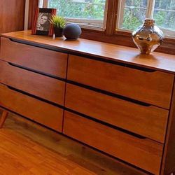 New Mid Century Dresser.  Oak Finish.  58 X 17 X 35H.  Free Delivery!