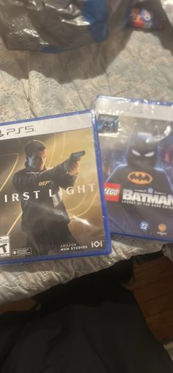 PS5 Game Bundle – 007 First Light & LEGO Batman