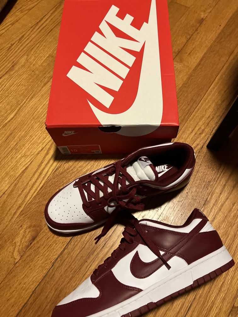 Nike Dunk Team Red