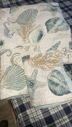 2 Full size Bed spreads