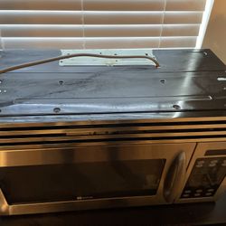 Maytag Microwave