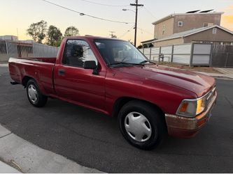 94 TOYOTA TACOMA (5 SPEED)