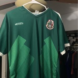 Mexico Soccer Jersey Mens Medium