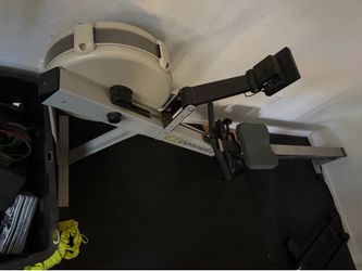 Concept2 Model D Rowing Machine + PM5 Monitor
