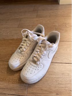 White Nike Low-Top Sneaker