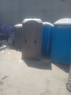 Portable restroom