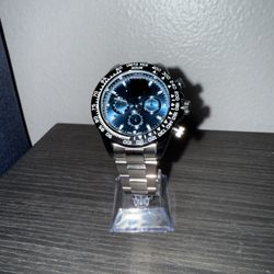 Men’s Luxury Watch (Silver/Blue colored)