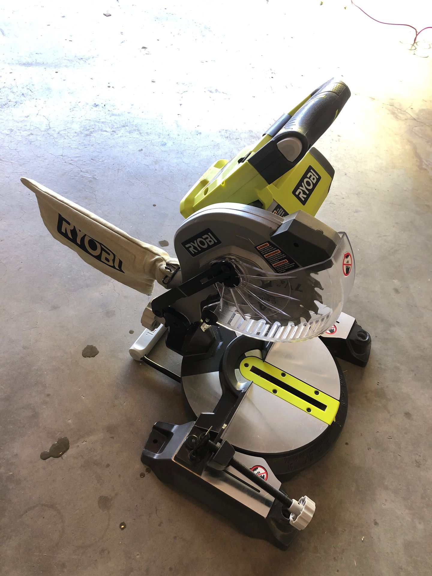 RYOBI 18-Volt ONE+ Cordless 7-1/4 in. Compound Miter Saw (Tool Only) with Blade and Blade Wrench