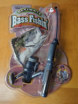 1998 Ultimate Bass Fishing Handheld Electronic Fishing Game Radica 9910