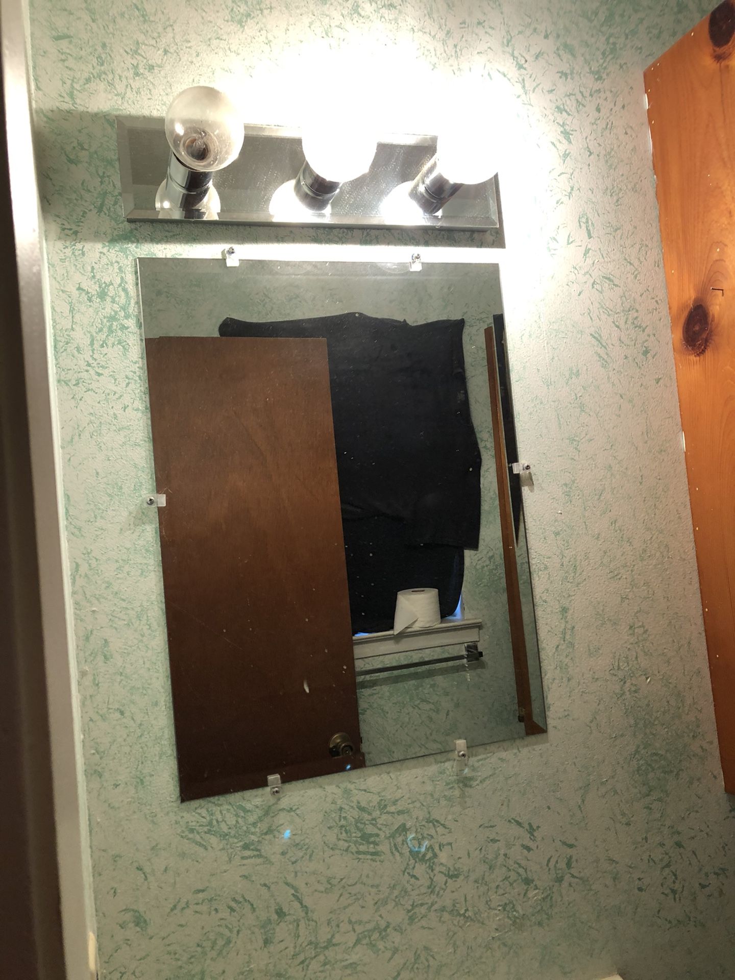 Light,cabinets,fans, Furniture Refrigerator, Doors