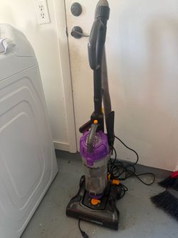 Eureka PowerSpeed Upright Vacuum Cleaner