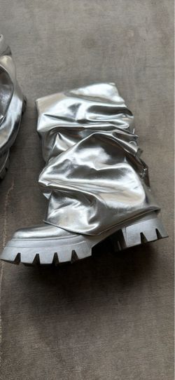 Silver Metallic Ruched Platform Boots size 8