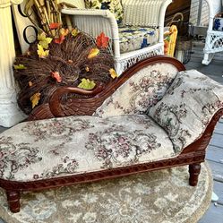 Fainting Couch For Doll Or Small Animal