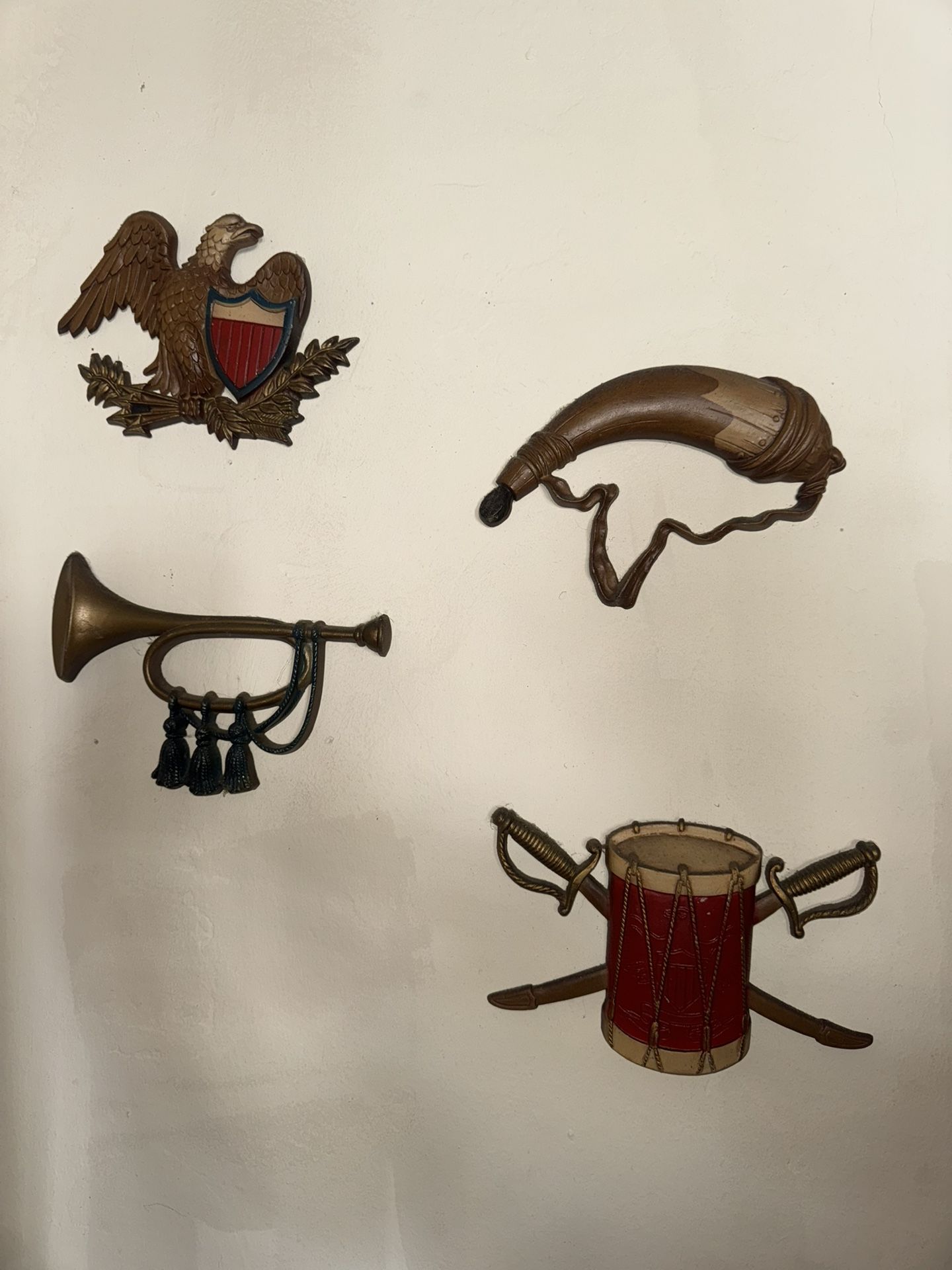 Vintage cast metal American Eagle wall Hanging Plaques