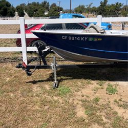 Fishing Boat 12’ Ft , Mercury 15 Hp