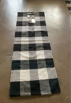 Floor runner