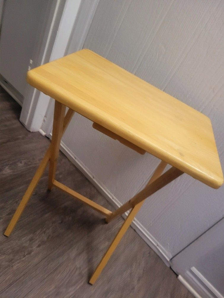Mainstays Indoor Single Folding TV Tray Table Natural L 19 x W 15 x H 26 inches.