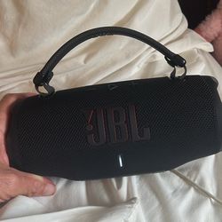 JBL Charge 6