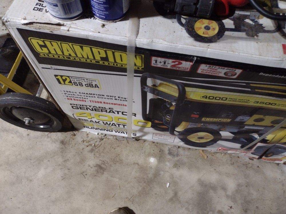 Generator Portable Champion 4000 Watt Peak Watt. 1268dBA. Factory Sealed. Cash Porch Pickup Redmond
