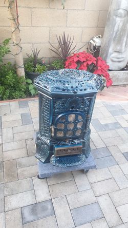 Vintage French Deville Lily stove