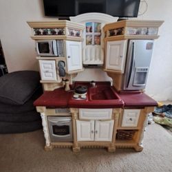 Little Tikes Kids Kitchen 