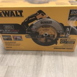 Dewalt   Saw 20 Volt 71/4 Flex Volt Tool  Only 