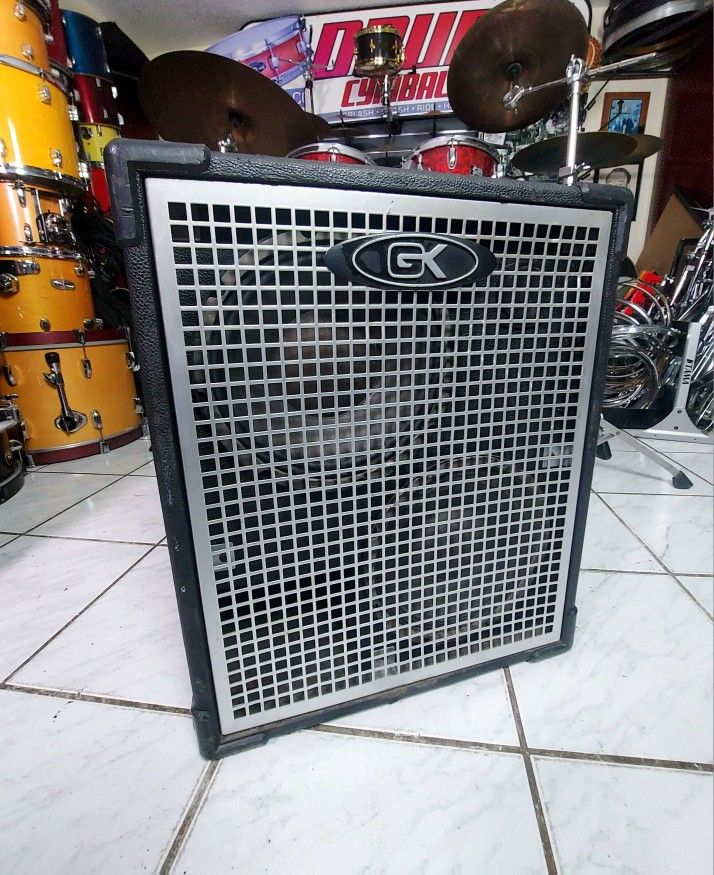 Gk 210 Bass Guitar Amp !! $350 Or Best Offer !!