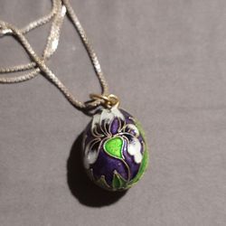 Vintage Sterling Silver Egg And Chain