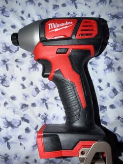 MILWAUKEE M18 IMPACT