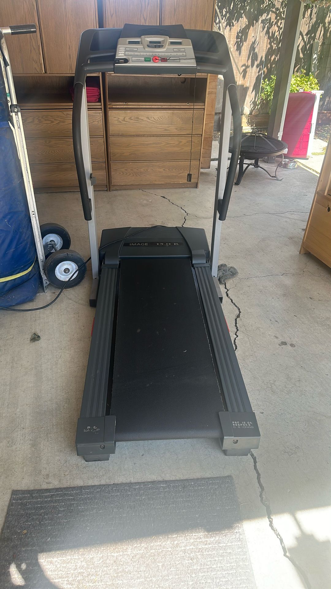 Treadmill 