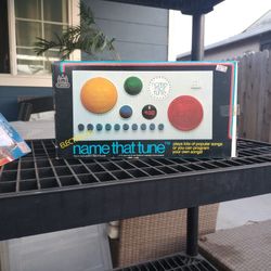 1980 Castle Electronic Game Name That Tune 