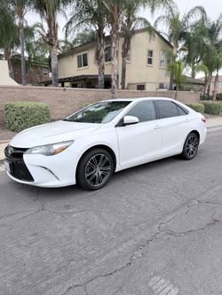 2016 Toyota Camry SE